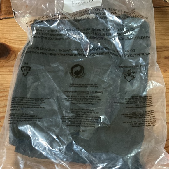 Women's High Waist With Pocket Leggings, Stretchy, and quick Dry - Picture 8 of 8